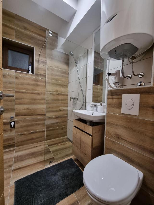 Apartman Kutak 亚霍里纳 外观 照片