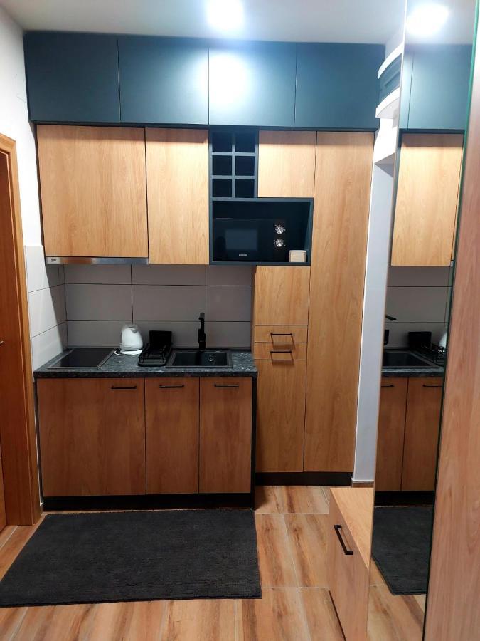Apartman Kutak 亚霍里纳 外观 照片